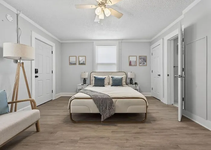 Unit 3 Cozy In Holiday home Pensacola